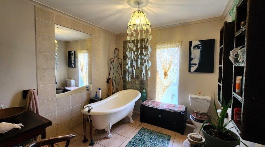 3 Bedroom Property for Sale in Wavecrest Eastern Cape